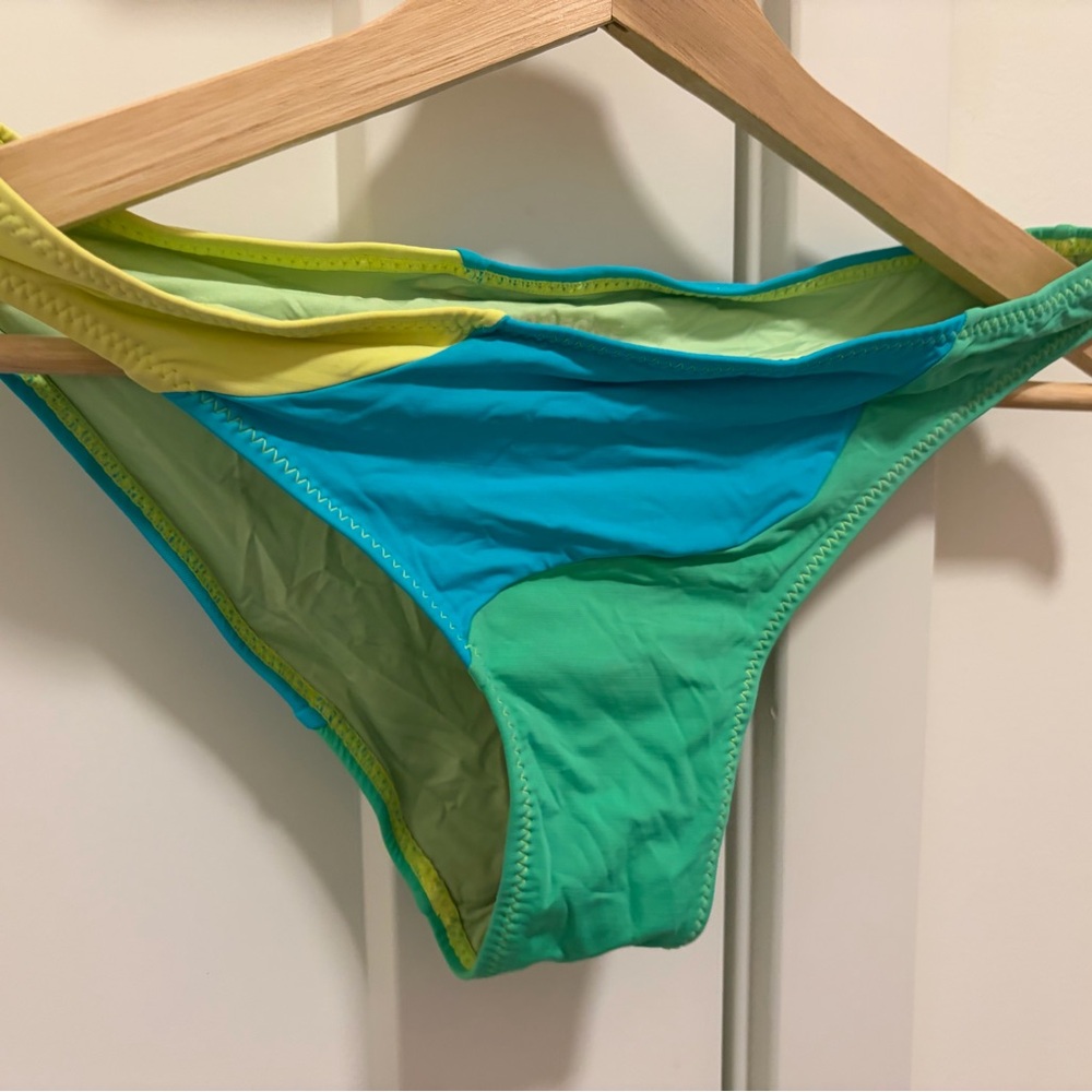 OneOne Bikini - Picture 4 of 4